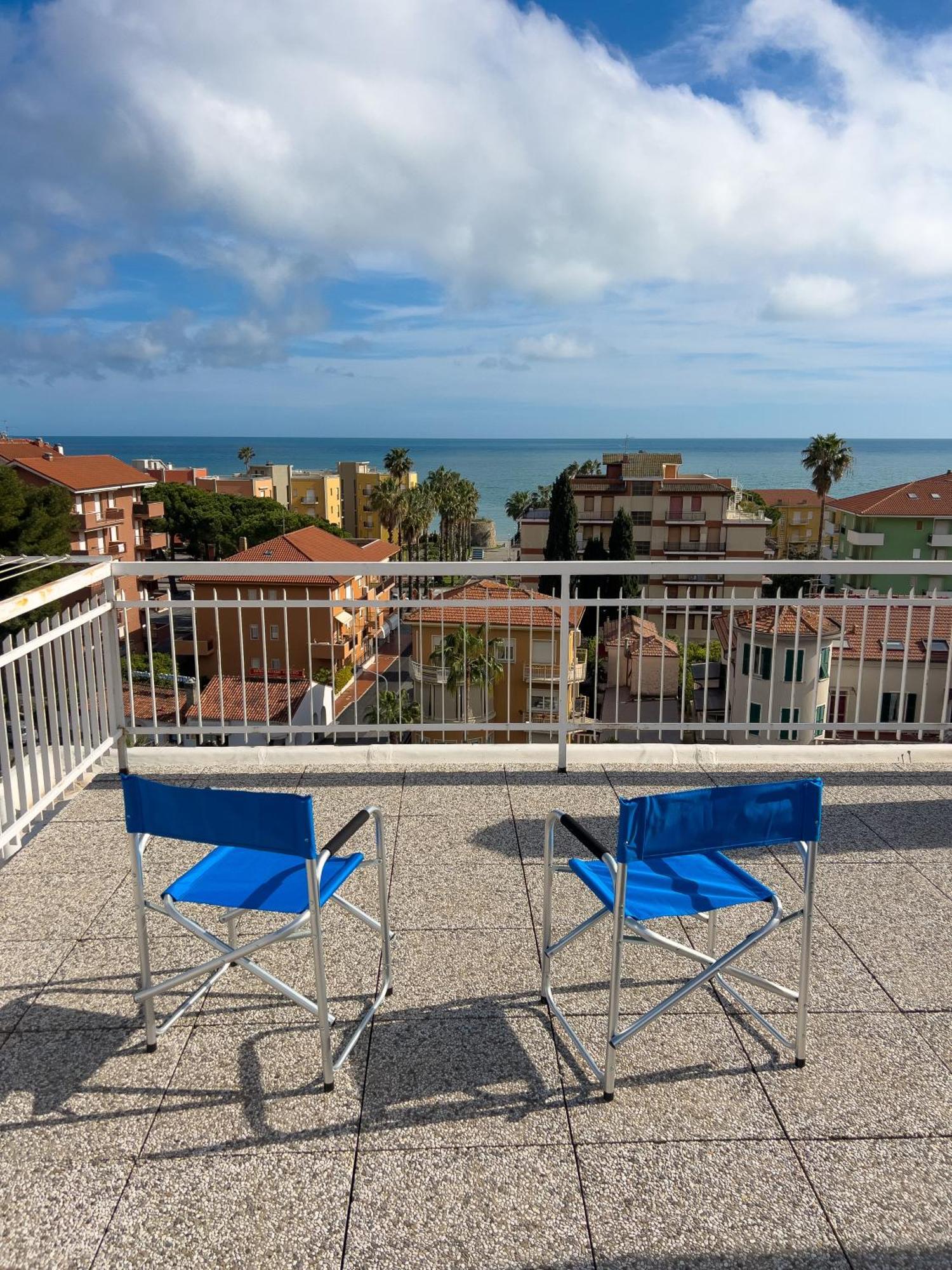 Casa Carlotta Apartman San Bartolomeo al Mare Kültér fotó